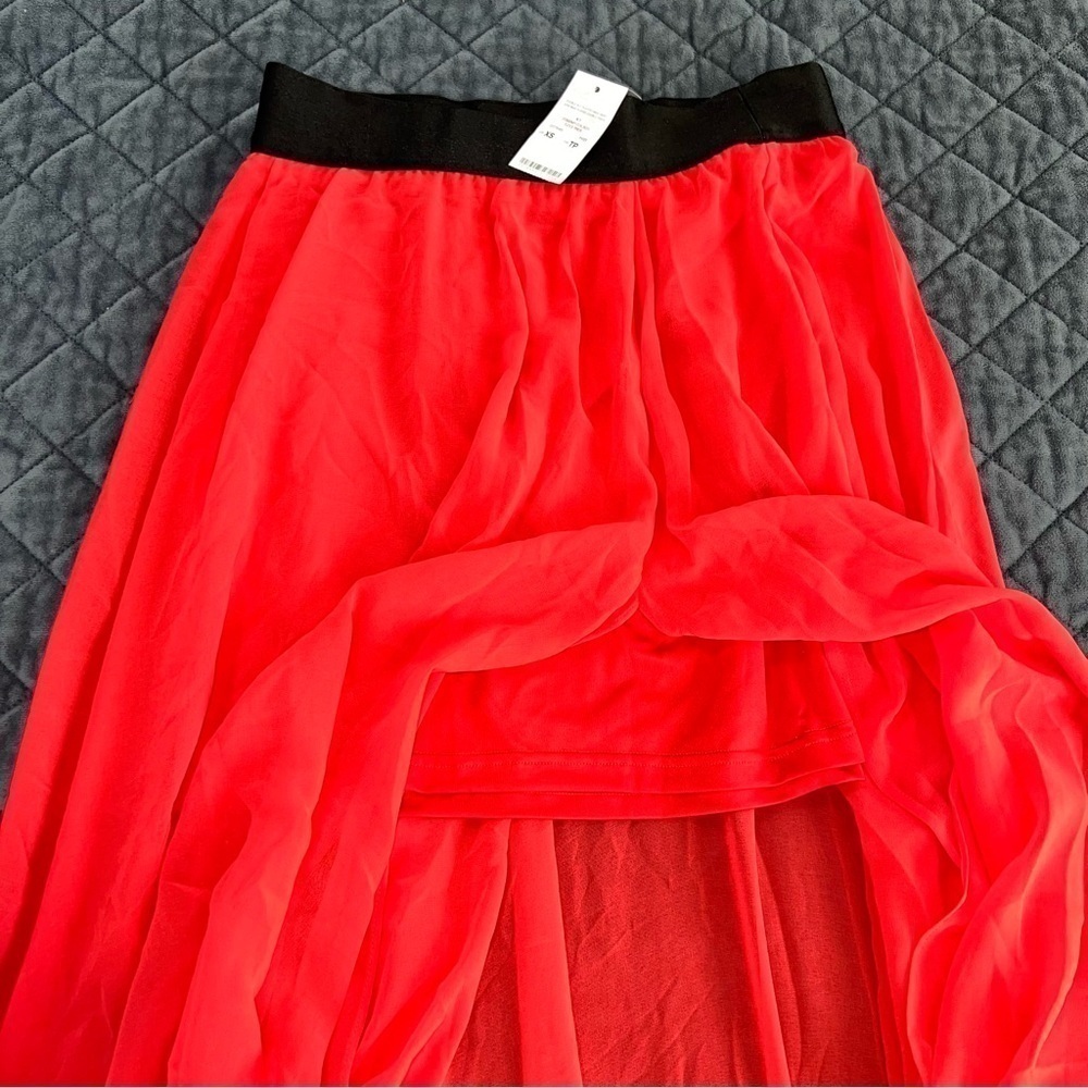 Bebe Maxi Skirt Women’s XS Dress Red Plated Side Slits Pleated Lined Mini B27 - Picture 6 of 10